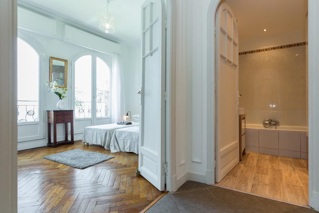 Beautiful Apartment By The Sea Front Νίκαια Εξωτερικό φωτογραφία